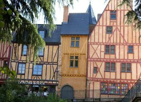 Place De L'eperon